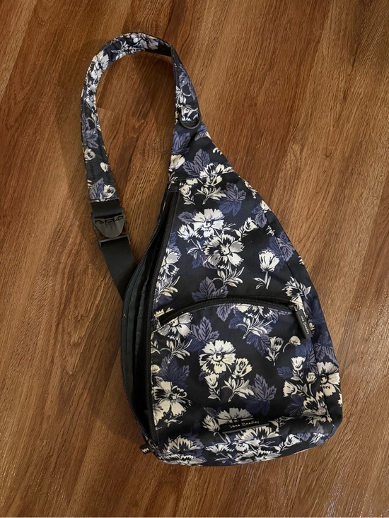Vera Bradley Handbags - Vera Bradley Floral Sling Crossbody Bag